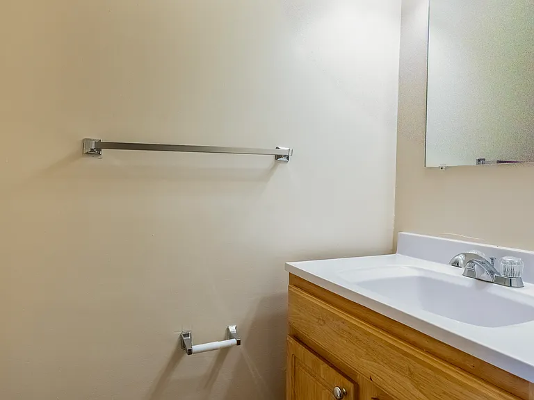 Takoma Landing — Photo 18