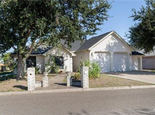 1816 Meadow View Dr, Mission, TX 78572