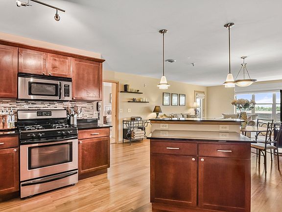 5th image of 8201 Mayo Dr Unit 306