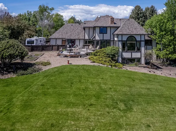 215 Somerset Dr, Kalispell, MT 59901