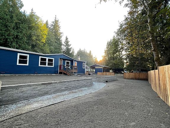 3rd image of 18115 228th Ave NE