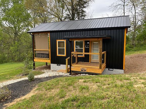 2nd image of 2691 Jessie Rd #6COZYCREEKVILLAGE