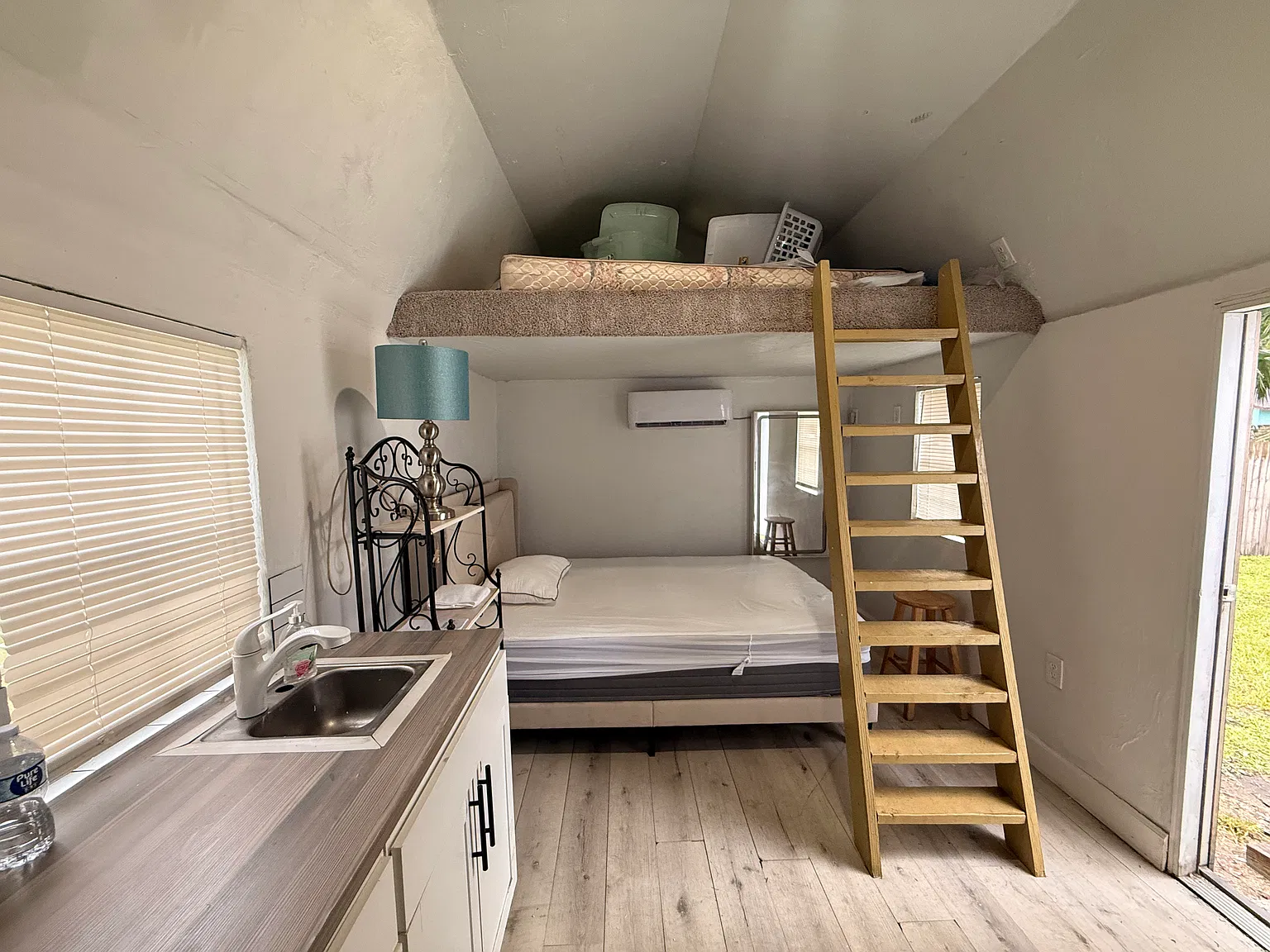 1 bed, 400 sqft, $720 — Photo 2