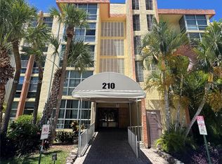 210 172nd St APT 334, Sunny Isles Beach, FL 33160