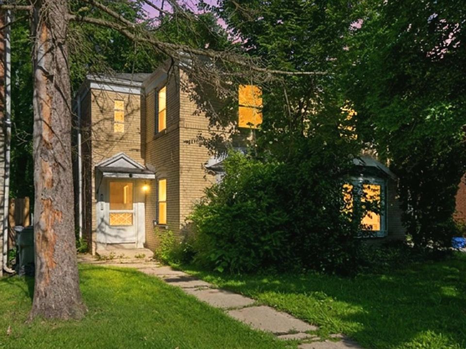 1st image of 6434 N Kimball Ave