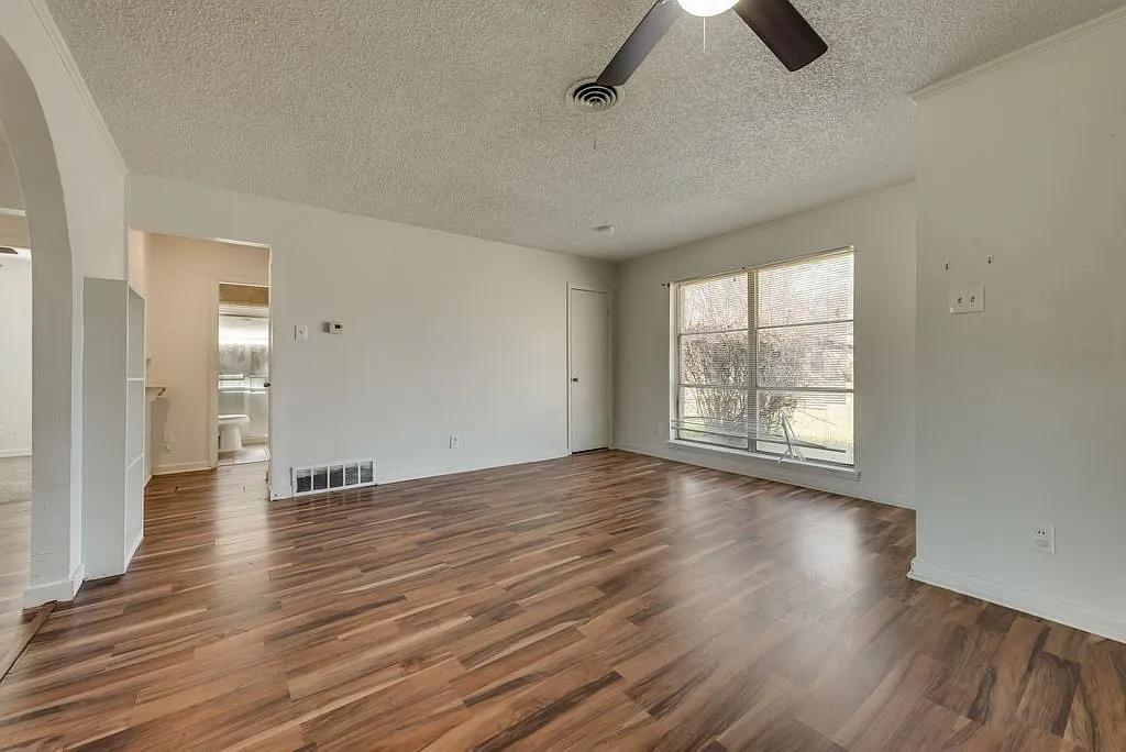 7704 Woodspan - 1 — Photo 4