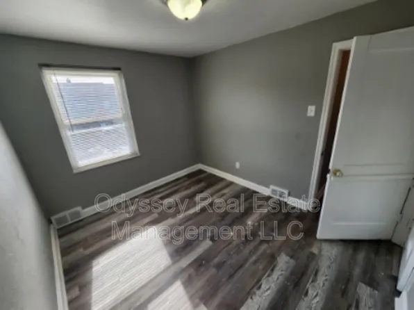 202 W Spencer Ave, Wildwood, NJ 08260