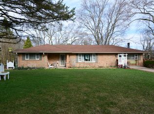 650 Crestview Rd, Fox River Grove, IL 60021