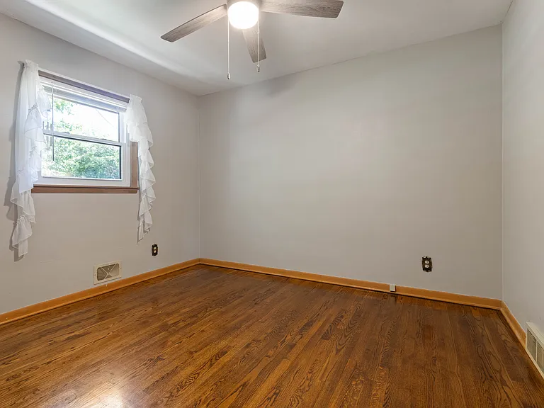 2523-2525 Holmes St #2523 — Photo 10