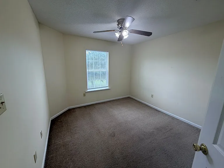 2209A Chattooga Dr — Photo 4
