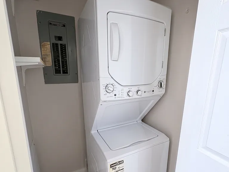 1518 Bowser Ave #13 — Photo 12