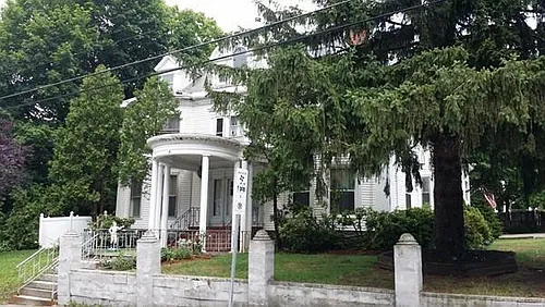 349 Beacon St #D Photo 1 349 Beacon St #D Photo 1