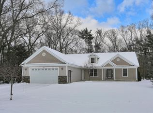 1076 Willshire Dr, Muskegon, MI 49445