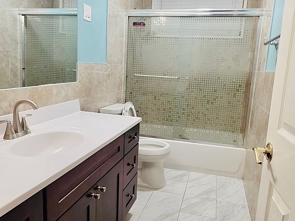 5th image of 3058 Allenwood Dr