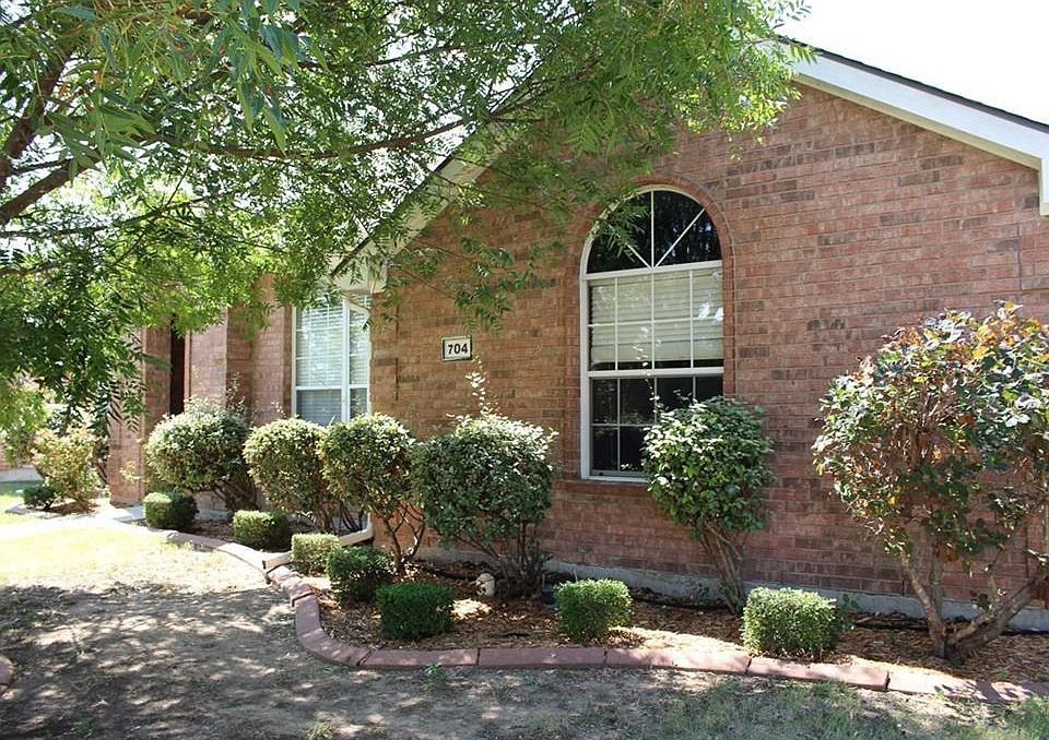 1st image of 704 Bethany Lake Blvd