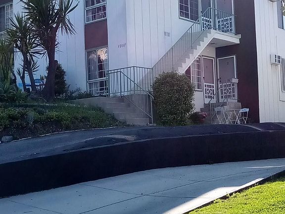 2nd image of 1357 Edgecliffe Dr APT 3