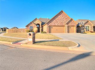 12721 NW 5th St, Yukon, OK 73099