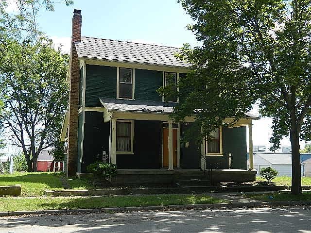 1st image of 236 S 2nd St