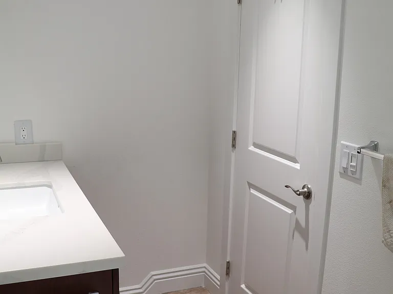 18202 Peppergrove St #18204 — Photo 28