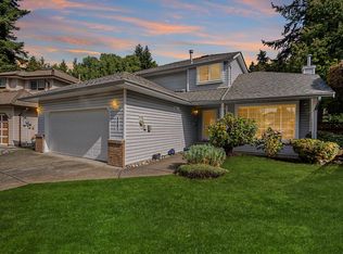 6982 128a St, Surrey, BC V3W 0P1