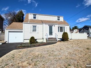 39-23 Van Duren Ave, Fair Lawn, NJ 07410
