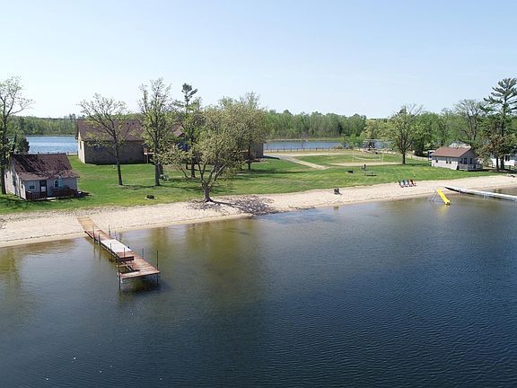 2nd image of 32392 Wolf Lake Rd