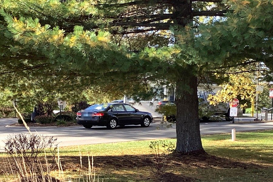 1st image of 305 Liverpool Dr SE