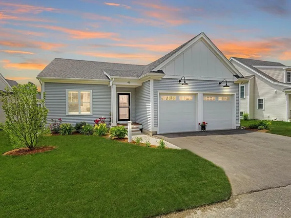 46 Weber Farm Rd #46, Wrentham, MA 02093