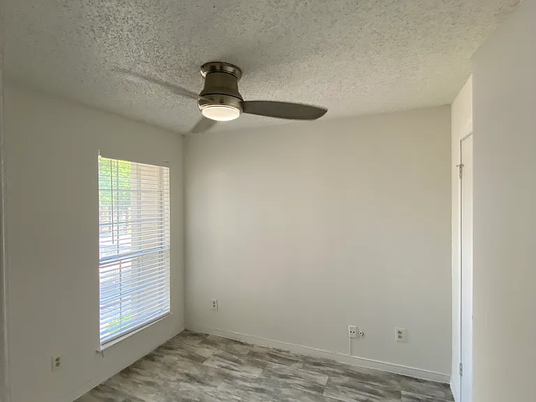 9801 Royal Ln #208 — Photo 9