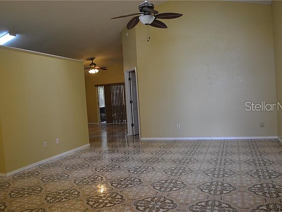 4th image of 12613 Belrose Ave