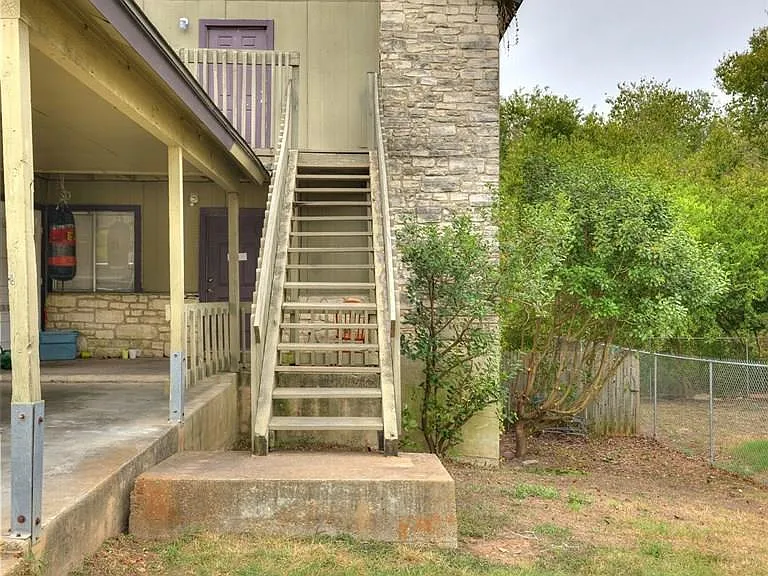 5809 Spring Meadow Rd #B — Photo 2