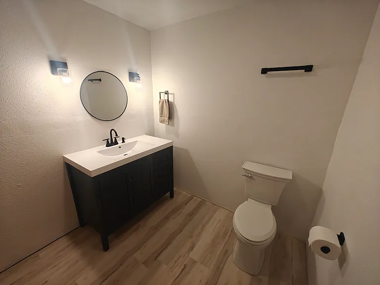 1429 Thaxton Ct — Photo 16