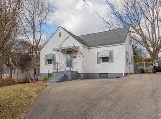 805 Newbern Rd, Pulaski, VA 24301