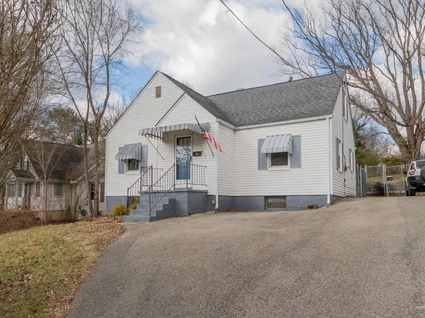 805 Newbern Rd, Pulaski, VA 24301