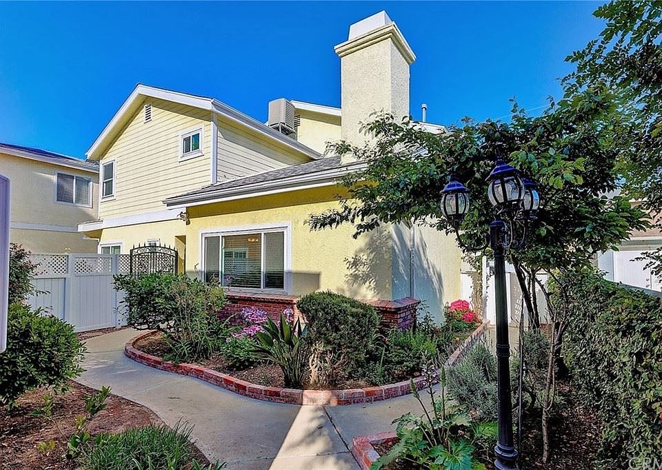 1st image of 2426 Gramercy Ave
