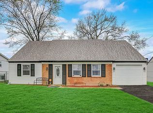 125 Cedarwood Ave, Bolingbrook, IL 60440