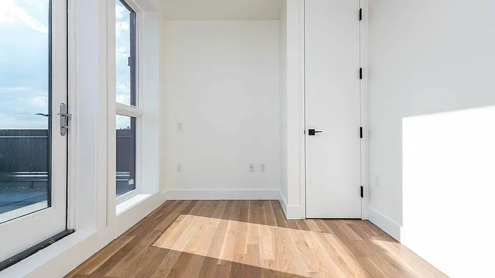 Rented by Nooklyn NYC LLC | media 22