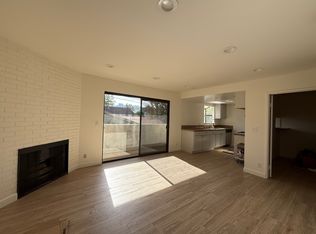 10330 Riverside Dr #B, North Hollywood, CA 91602