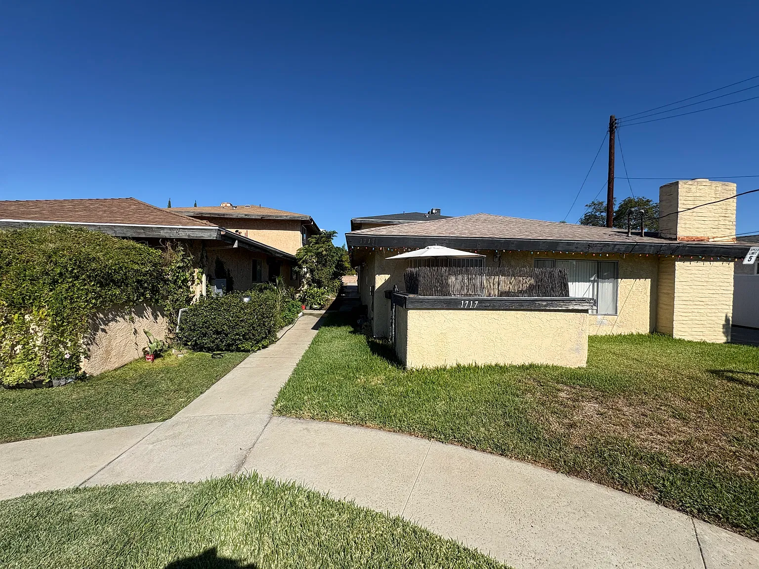2 bed, 1000 sqft, $2,400 — Photo 1