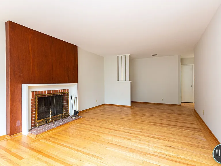 41 Dellbrook Ave — Photo 4
