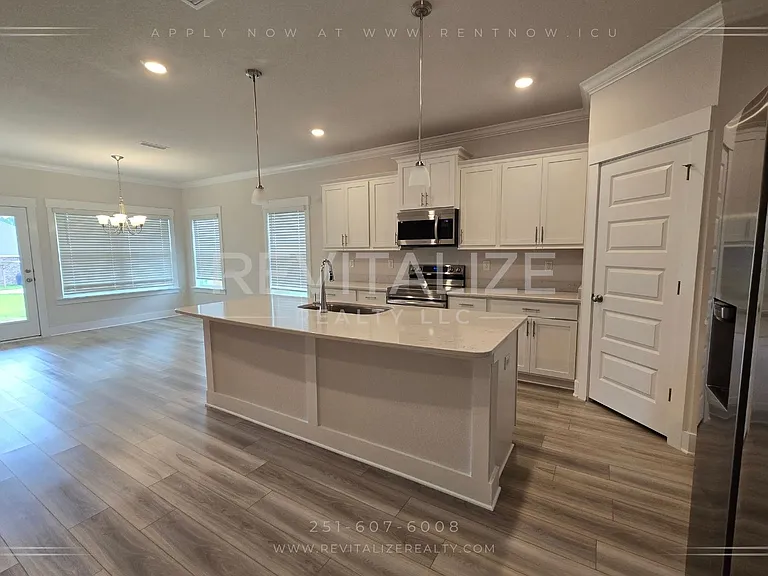 1730 Grouse St — Photo 34