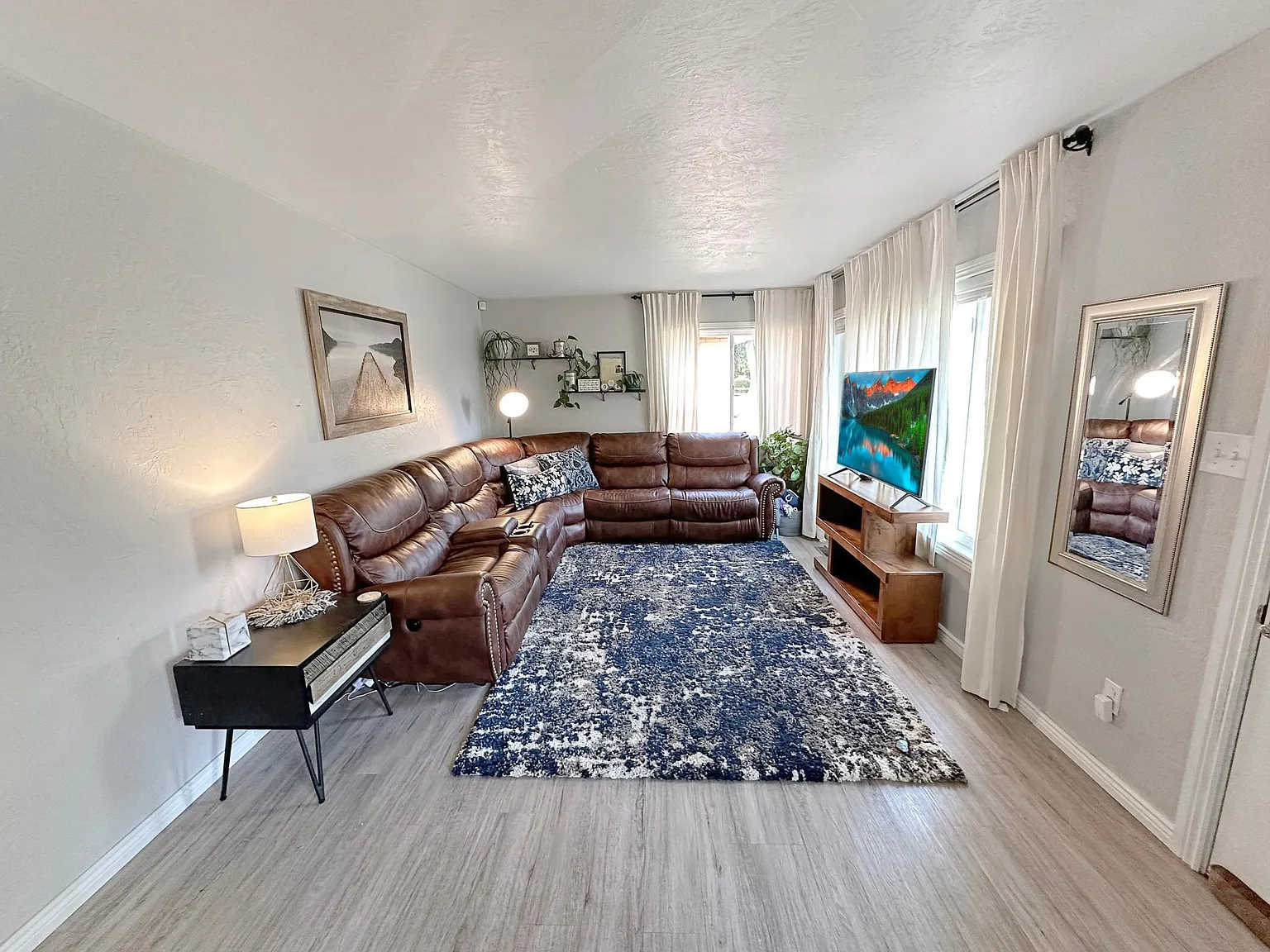 117 Riverview 6 W — Photo 2