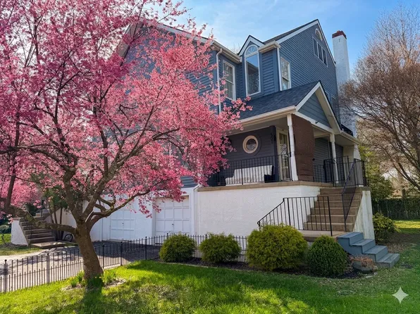 501 Haverford Ct, Ardmore, PA 19003
