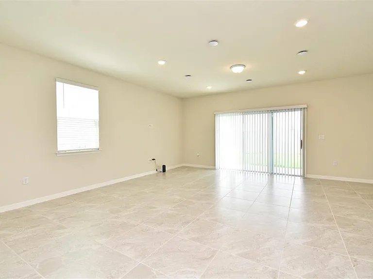 3101 Emerald Acres Ln — Photo 8