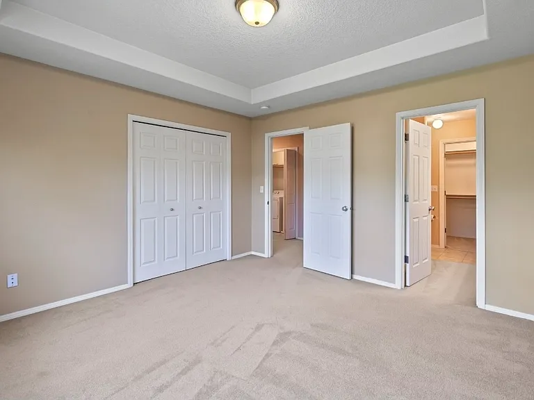 816 NE Caden Ave — Photo 12