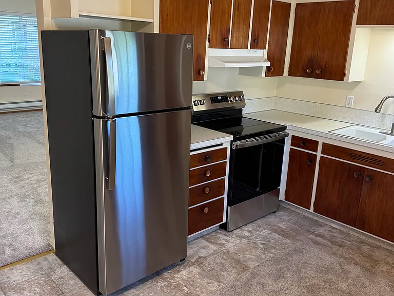 503 Avenue A #6 — Photo 2