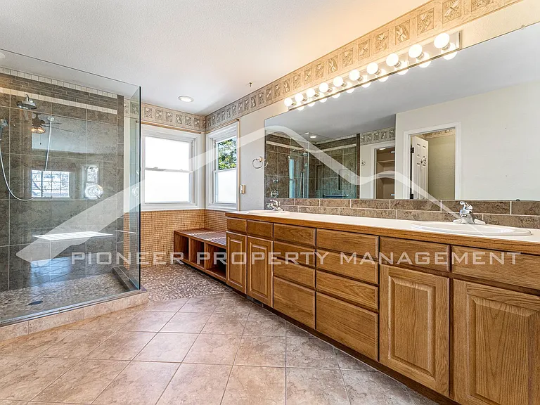2295 Vineyard Pl — Photo 23