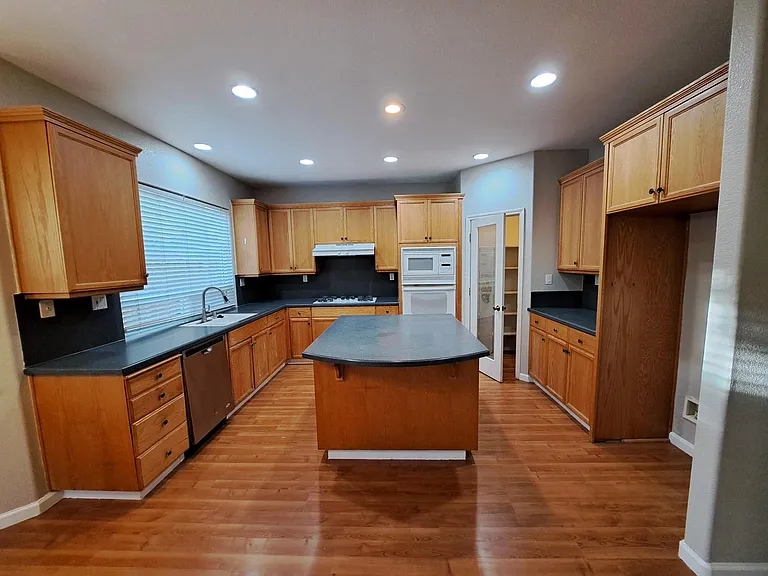 3012 Bergamo Ct — Photo 6