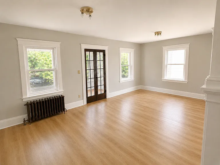 65 Northrup Pl — Photo 1