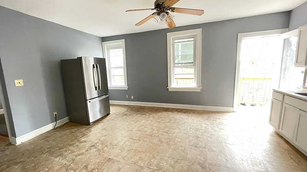 Building Photo - 1408 S 32nd St #A